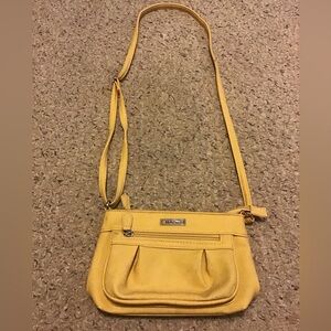MULTI SAC BUTTER YELLOW CROSSBODY HANDBAG GUC VEGAN LEATHER